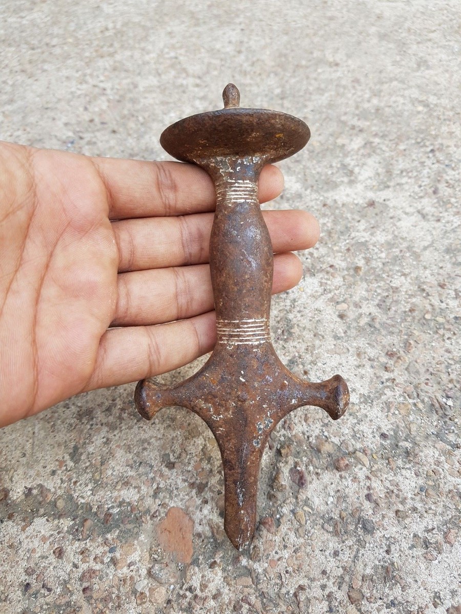 18c Antique Bahawalpur Queen Sword Silver Work Iron Handle Hilt