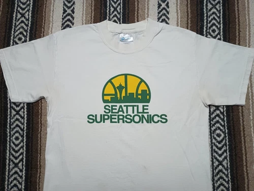 Seattle Supersonics T Shirt retro old city Logo sz S Sonics Y2K NBA Kemp Payton