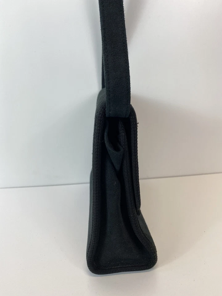 Bolso sin asas Christian Dior años 80 negro gamuza bordado logotipo de colección Foto 3 de 4