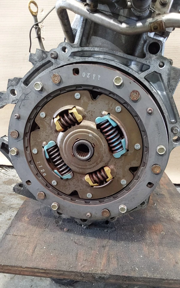 Toyota Prius 2002 conjunto de motor V4 de 1,5 L fabricante de equipos originales Foto 4 de 4