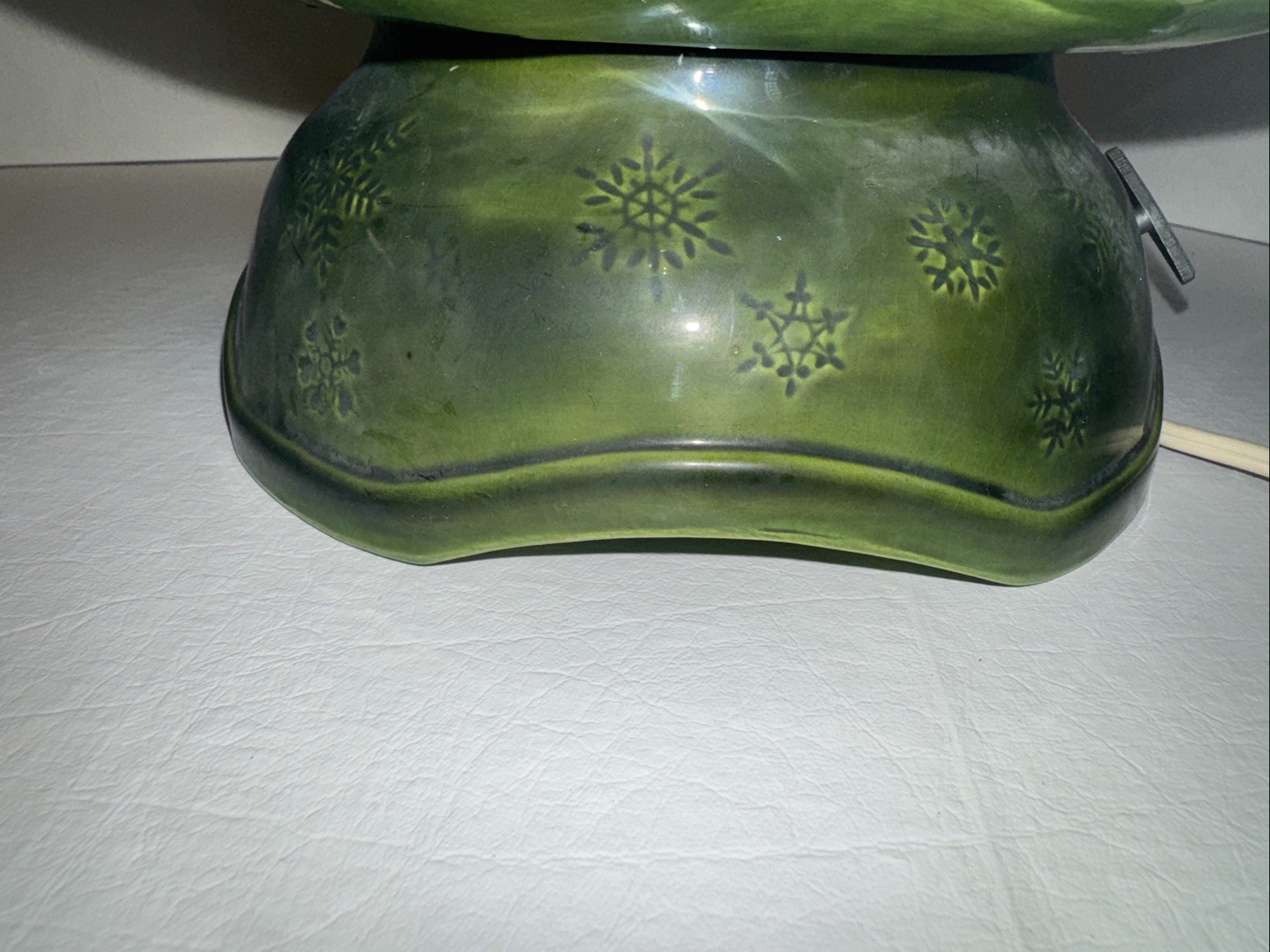 1976 Byron molds christmas tree lighted With Music 17”