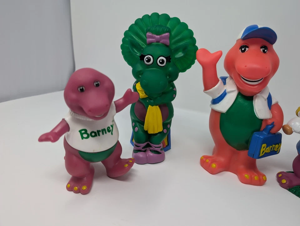 Lote de figuras de banco de vinilo vintage de Barney & Friends años 90 Lyons Group coleccionables Foto 2 de 4