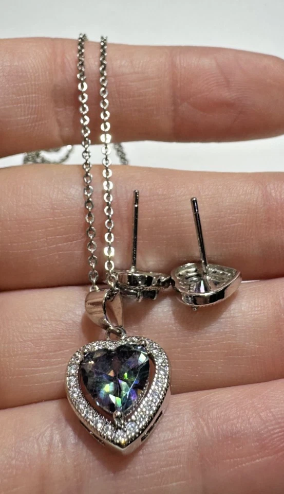 Nuovo Graziosa Cristallo Viola Blu Aurora Boreale Pendente Cuore Collana Parure - Immagine 2 di 4