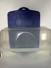 Tupperware Rectangle Bake N Taker Carrier 18 Cupcakes/Sheet Cake #3861 - Blue