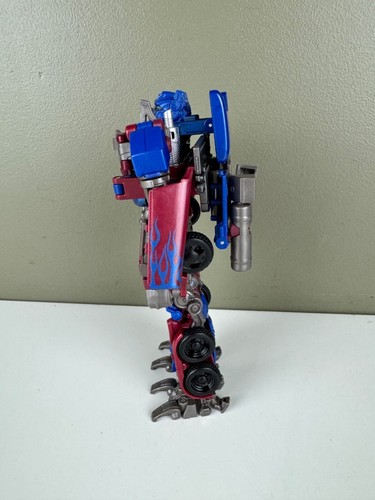 Hasbro Studio Transformers Optimus Prime 2017 - Foto 2 di 7