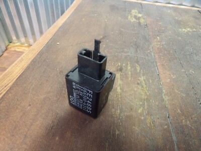 15 Yamaha Bolt 950 C SPEC XVS950 TURN SIGNAL FLASHER RELAY FUSE BLOCK 5C4-83350-