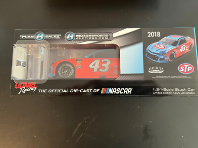 Bubba Wallace 1:24 2018 STP Camaro Darlington 43 Autographed Sealed NASCAR 1/84