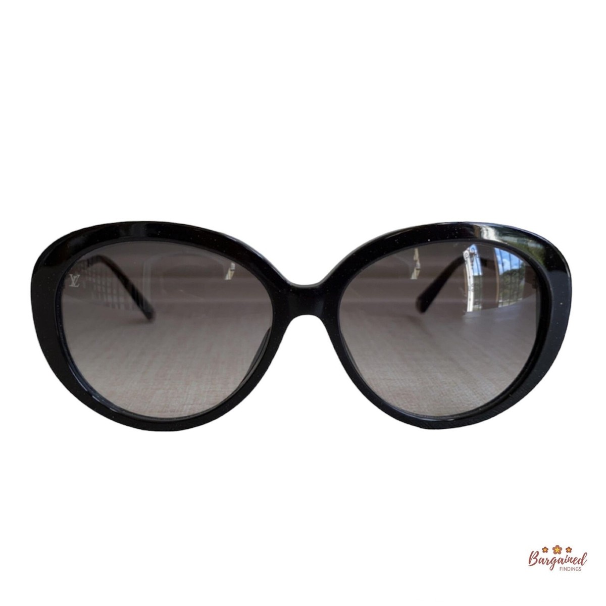 Louis Vuitton Acetate Bluebell  Black Sunglasses 2015 Authentic LOUIS VUITTON Black Glitter Acetate Round Bluebell  main image 4