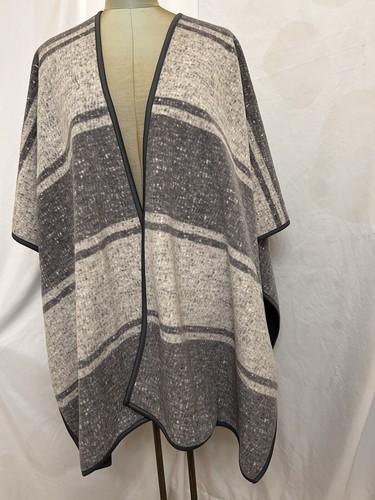 New Ike Behar Lagenlook Bohemian Poncho Wrap Wool Look Grey Tones Cozy - Picture 3 of 9
