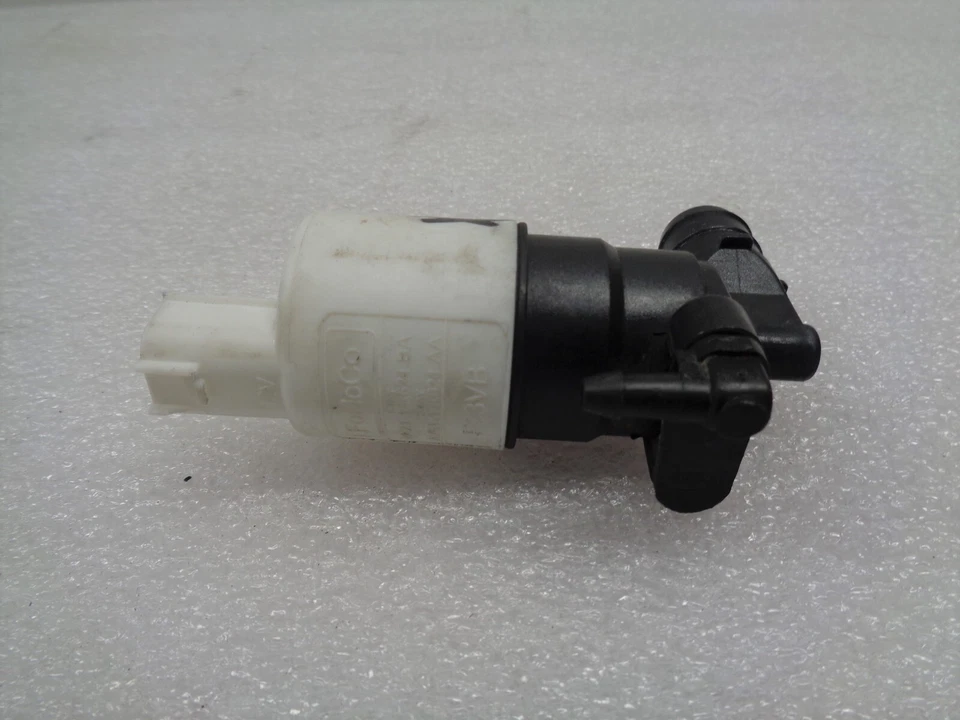 2019 Jaguar XE Windshield Windscreen Washer Pump OEM AK2305128 - Image 2 of 4