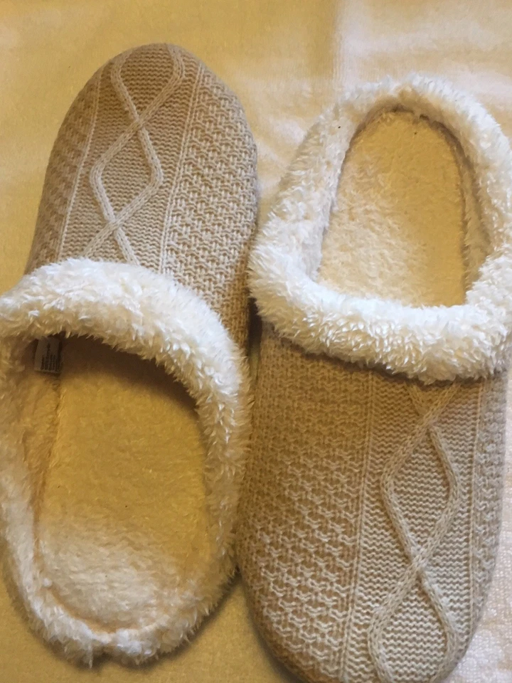 Zapatillas de mujer grandes (11-12) beige de punto con espuma cómoda... Foto 3 de 4