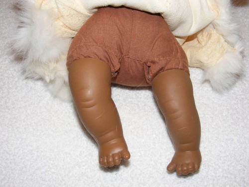 PATSY DOWDY INDIANER PAPOOSE WIEGE BRETT PUPPE WEISSES FELL WANDHÄNGER GUC - Bild 11 von 12