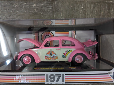 M2 Machines 1952 Volkswagen Beetle Deluxe 1/24 - Nera, Edizione 2022