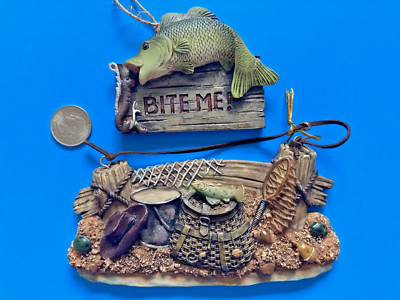 LOT 2 Christmas Ornaments FISHING BITE ME PLAQUE 3D RESIN FUN HUMOR