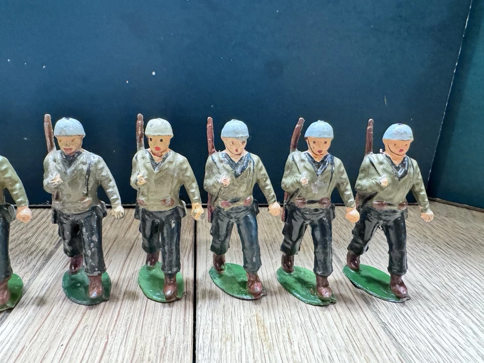 Timpo: Infantería de Estados Unidos, cascos de acero. Segunda Guerra Mundial. c1950s.  Sin caja Foto 3 de 4