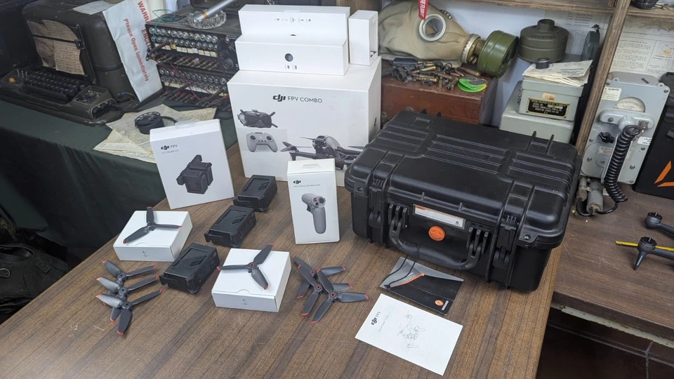 DJI FPV + fly more + todos los accesorios + maletín - Imagen 2 de 4