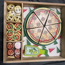 Melissa and Doug Pizza Party Set Wooden Toddler Play Kitchen Restaurant Toy