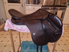 SMART Solution Saddle, Brown, Size 4, in good used condition.