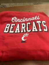Cincinnati Bearcats, Men’s Medium Under Armour Hoodie Loose Fit With Pocket ￼