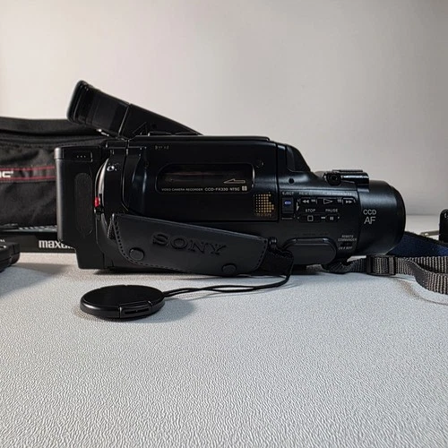 Vintage Sony Handycam CCD-FX330 Video 8 Handheld Camcorder 10x Zoom Black Works - product listing photo