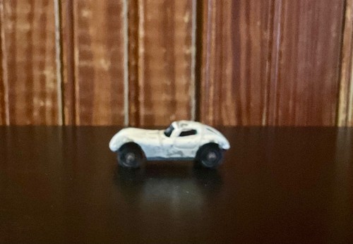 Antique TOOTSIETOY white race car - Cheetah 18 - Picture 4 of 4