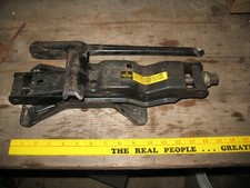 Scissor Jack Lift For Cars Trucks Vans Good Working Condition Lot A Scissor Jack Lift For Cars Trucks Vans Good Working Condition Lot A