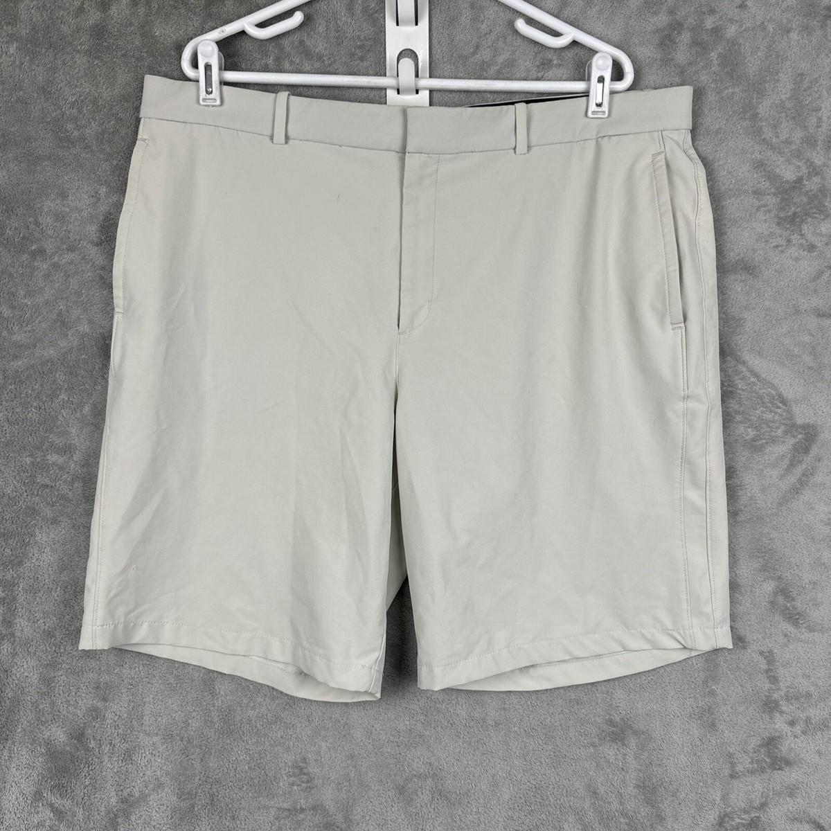 nike men's solid slim fit flex golf shorts