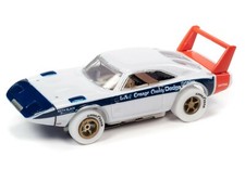 iWheels Auto World SC373 Rl 35 Xtraction HO Slot Cars 69 Dodge Charger Daytona