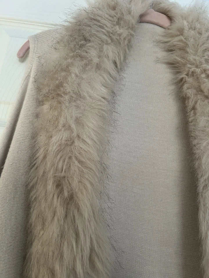 Chaleco de piel sintética Joseph Ribkoff avena Foto 2 de 4