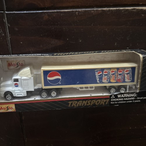 Maisto Transport Hauler 1997 Kenworth Pepsi Tractor Trailer #11021 - NEW - Picture 4 of 5