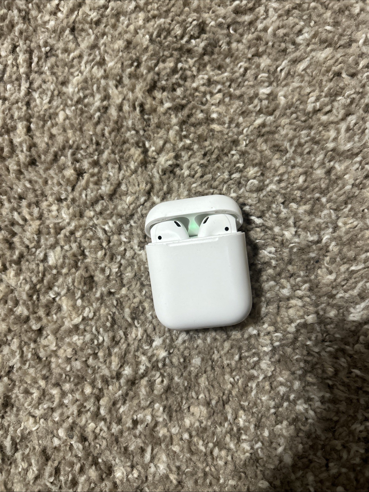 Apple AirPods 2nd Generation with Charging Case
