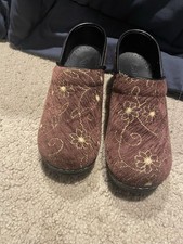 Sanita Clogs Floral Embroidered Size 37 EU Leather Slip On Boho Read 