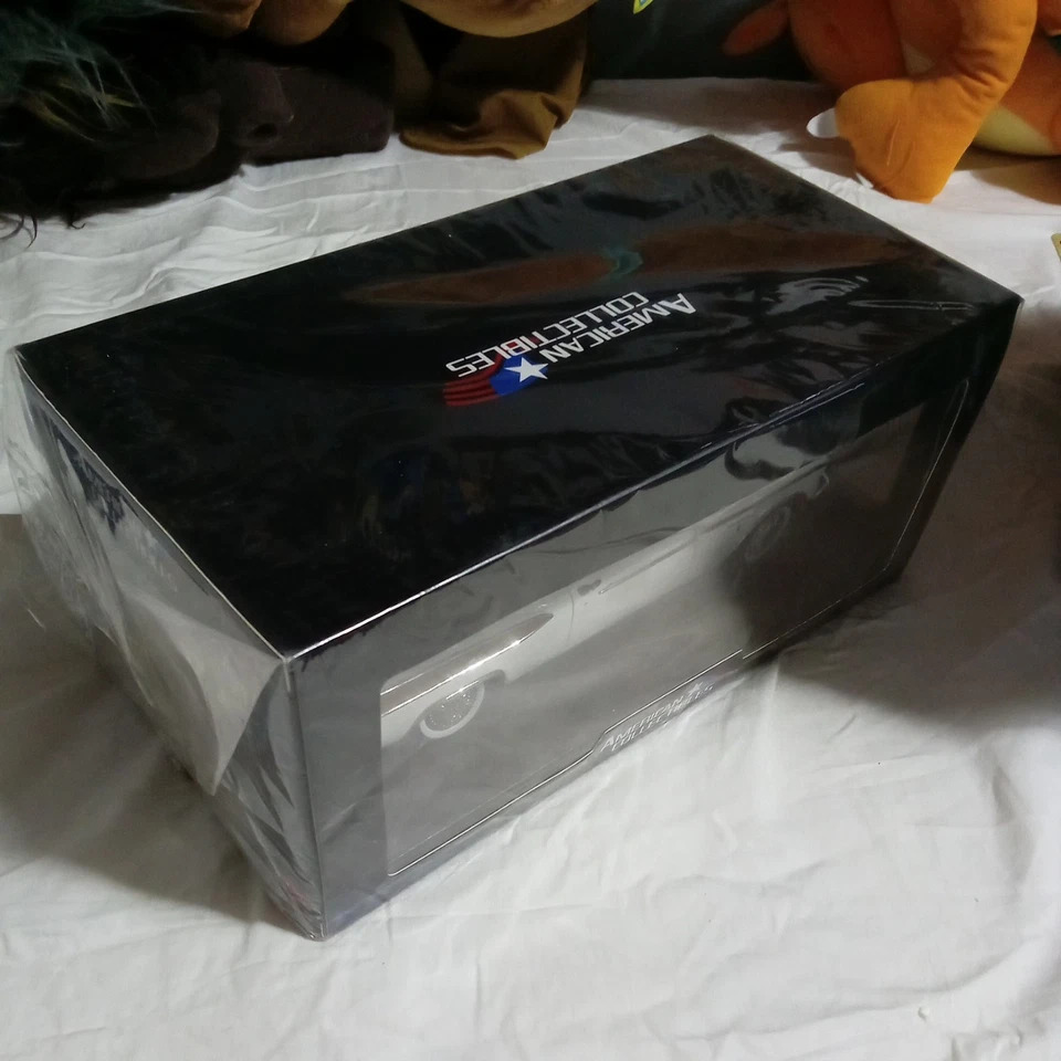 1/18 Studebaker Golden Hawk 1957 Arctic White Diecast sealed SunStar - Image 4 of 4