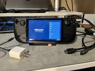 Valve Steam Deck LCD 64GB + 512 GB Micro SD + Sabrent Dock + Case