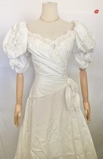 VINTAGE 1990'S PUFF SLEEVE ILLUSION V-NECK BEADED LACE WEDDING DRESS  HAIR BOW