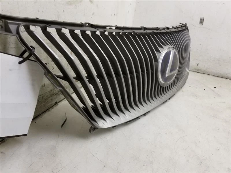 14 15 REJILLA SUPERIOR LEXUS RX450H SIN SISTEMA PRE-CHOQUE Y CROMADA Foto 2 de 4