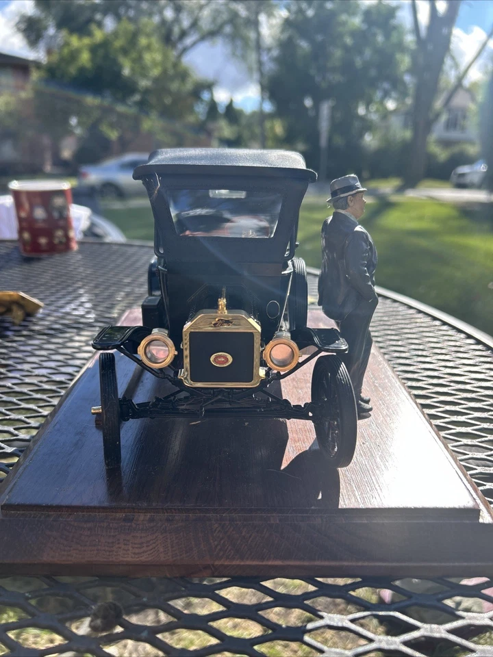 Vintage Franklin Mint - THe 1913 Ford Model T 1:24 Scale Cool Display As Is - Image 4 of 4