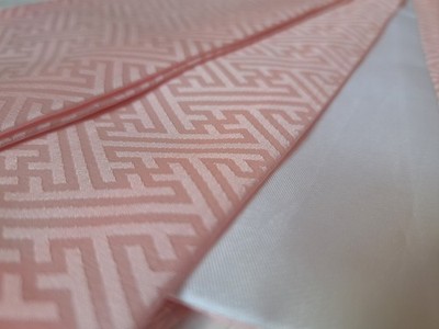 Vintage Date Eri + für Furisode oder Homongi Kimono, rosa, Polyester, aus Japan