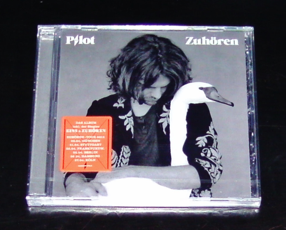 Pilot Listening CD Fast Shipping New & OVP