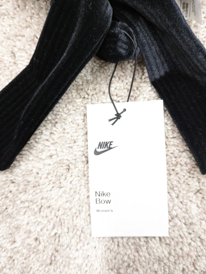 Nike BOW Scrunchie Dri Fit Corbata para la Cabeza Swoosh Negro Satinado Deletreado NUEVO CON ETIQUETAS NUEVO Spandex Foto 2 de 4
