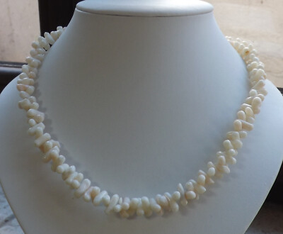 Tolle ältere weiss/zartrosa Korallenkette Kette Äste 47 cm 50/60iger Jahre