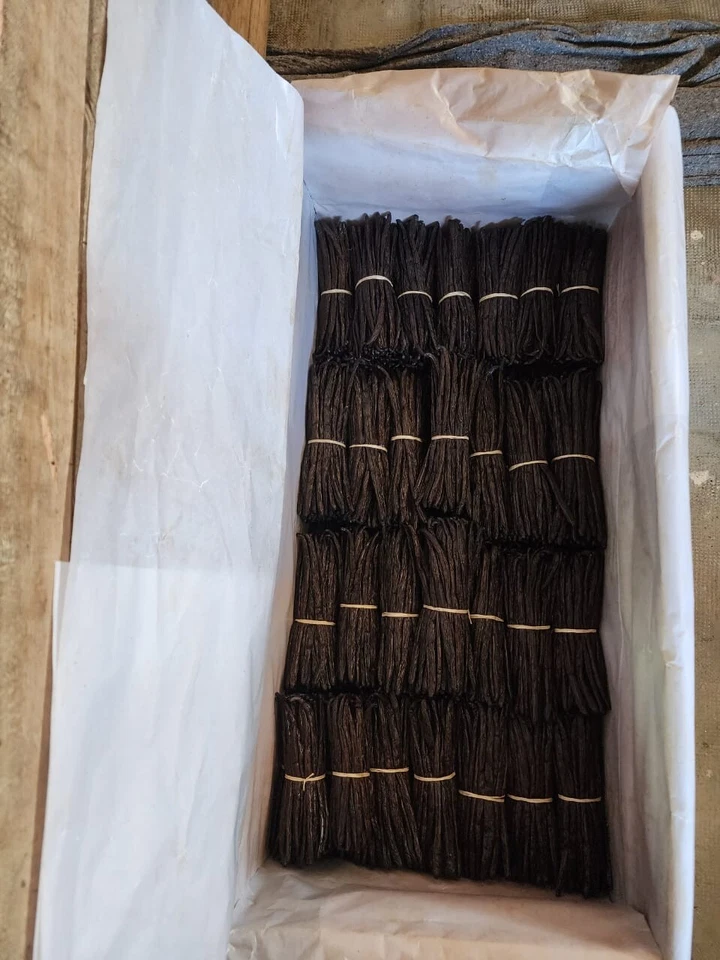 6 Madagascan GRADE A Bourbon Organic vanilla pods. ORGANIC WHOLE FOODS - Image 4 of 4