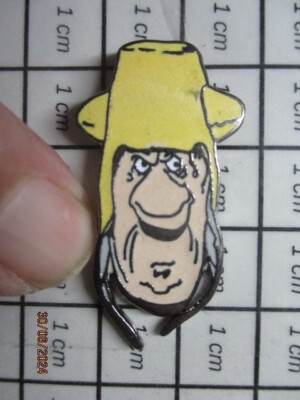Pin's beau et rare  BANDE DESSINEE MOEBIUS PERSONNAGE BD BANDARD FOU par SAGGAY