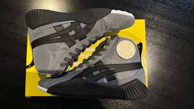 Onitsuka Tiger ACROMOUNT MT sheet rock/black EU39/US Unisex 6/NEW IN BOX!
