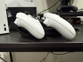 Microsoft Xbox Series x White Digital 1TB With Two Controllers