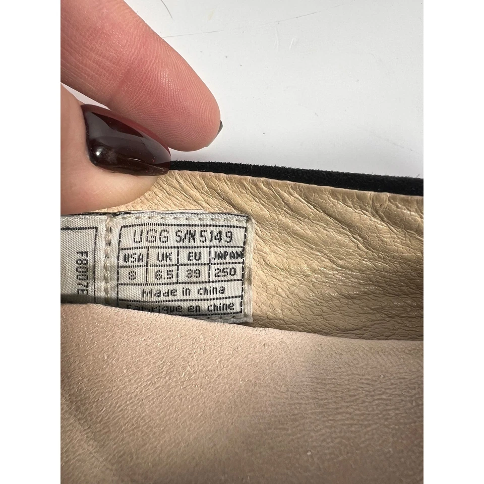 UGG Australia Women's Black Suede Leather Buckle Loafer Flat Shoes Size 8 - Image 4 of 4