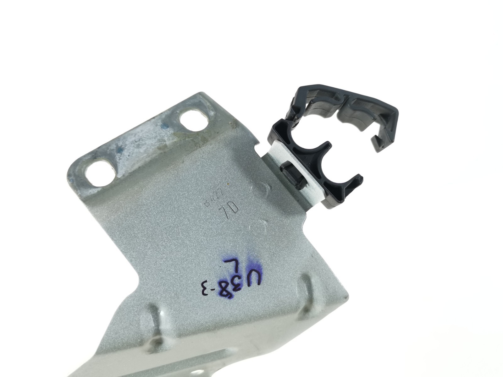 Maserati Ghibli 2017 RWD M156B 3.0 L Front Left Lower Fender Bracket Mount OEM