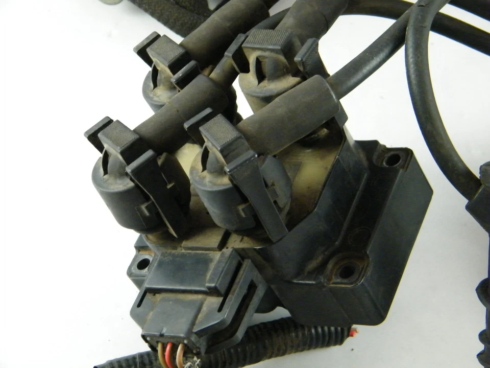 Ford Thunderbird LX 1994 OEM bobinas de encendido y cables de enchufe parte # F5LU-12029-AA Foto 2 de 4