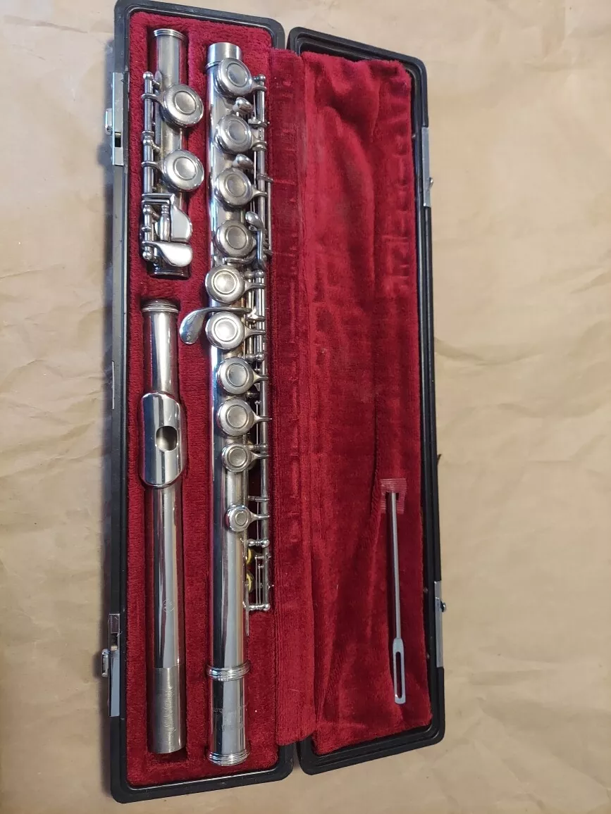 Yamaha YFL-211S Flute, Japan, Very Good Condition