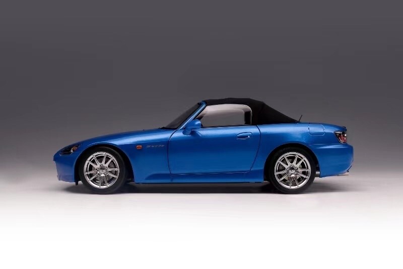 【限定70台】1/18 Honda S2000 IG2588 エンジン付属 IG2588 1/18 Honda S2000 (AP2) Pearl White With Engine | LINE UP